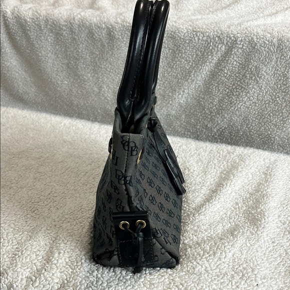 Dooney & Bourke Signature Monogram Tassel Tote Handbag Purse Black Y2K Vintage - Picture 4 of 9